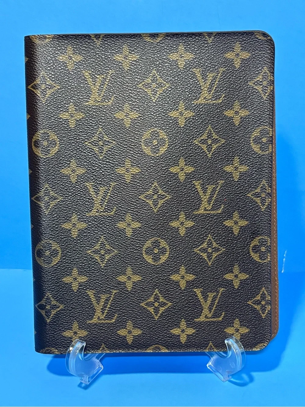 🔹Louis Vuitton Monogram Desk Agenda Cover  5.5”x7.1”
